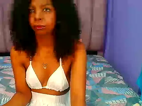 Snapshot of Zafiralennox chatting on 07-19-26, 03:16 Zafiralennox online show from 07-19-26, 03:16