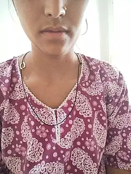 Snapshot of miss_queen_3202 chatting on 07-11-26, 04:37 miss queen 3202 online show from 07-11-26, 04:37