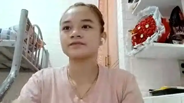 Snapshot of NomaBadalamenti chatting on 07-07-26, 05:43 NomaBadalamenti online show from 07-07-26, 05:43