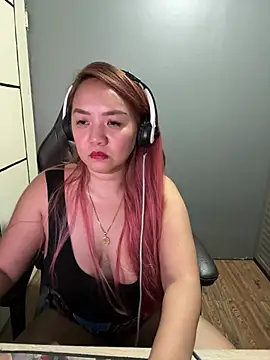 chloe wonderlust online show from 07-07-26, 09:02