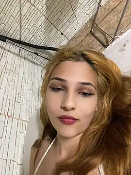 amandablonde49 online show from 07-08-26, 10:25