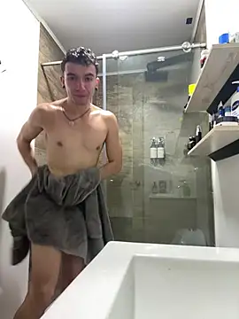 Snapshot of Stivxqr chatting on 07-06-26, 04:42 Stivxqr online show from 07-06-26, 04:42