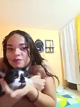 Snapshot of Cristina-Evans chatting on 07-17-26, 04:52 Cristina-Evans online show from 07-17-26, 04:52