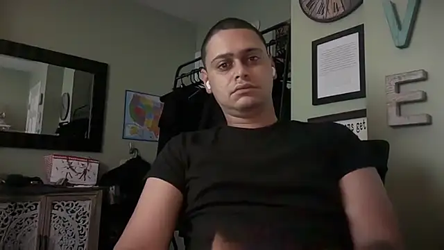 Snapshot of X7B9Q2L chatting on 07-04-26, 05:41 X7B9Q2L online show from 07-04-26, 05:41