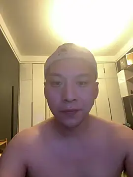 Snapshot of yichen008 chatting on 07-07-26, 01:52 yichen008 online show from 07-07-26, 01:52
