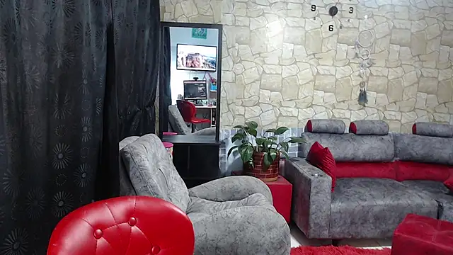 Snapshot of Almaluna chatting on 07-07-26, 03:05 Almaluna online show from 07-07-26, 03:05