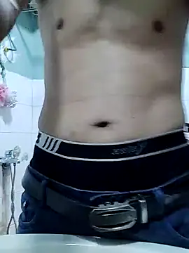 huynhji988 online show from 07-08-26, 11:37