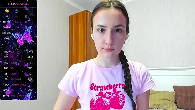 Snapshot of Pink_Soda2 chatting on 07-10-26, 06:07 Pink Soda2 online show from 07-10-26, 06:07