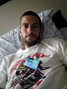 Snapshot of whiteboy4200 chatting on 07-13-26, 12:35 whiteboy4200 online show from 07-13-26, 12:35