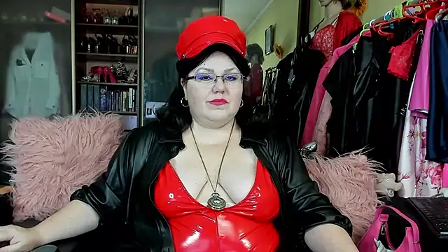 KaryQueen online show from 02-14-25, 04:41