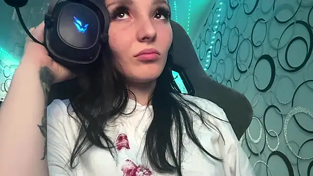 DetraBasner online show from 07-11-26, 02:20