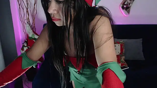 Snapshot of lispetite chatting on 12-24-24, 10:01 lispetite online show from 12-24-24, 10:01
