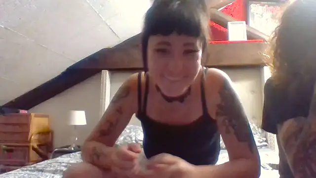 Lipandmeryl online show from 07-11-26, 10:11