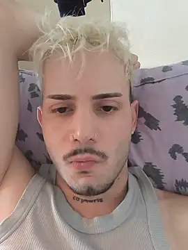 Snapshot of austindamon chatting on 07-18-26, 02:21 austindamon online show from 07-18-26, 02:21