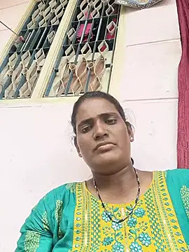 Snapshot of tamilchoclatebaby chatting on 07-16-26, 05:13 tamilchoclatebaby online show from 07-16-26, 05:13