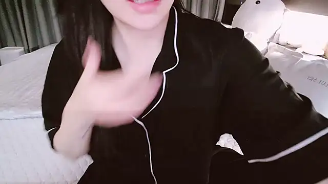 Snapshot of SungkyunnKwan chatting on 06-19-26, 10:08 SungkyunnKwan online show from 06-19-26, 10:08