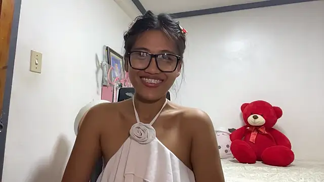 LulaVanorder online show from 07-15-26, 11:26