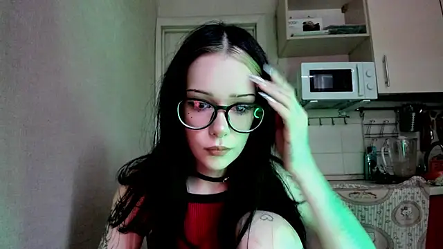 Snapshot of Honey_Mollyy chatting on 07-14-26, 07:46 Honey Mollyy online show from 07-14-26, 07:46