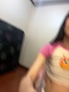 YourTSLovely online show from 11-16-25, 05:24