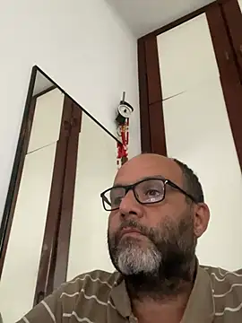 Snapshot of CASALSAFADOONE chatting on 07-15-26, 08:03 CASALSAFADOONE online show from 07-15-26, 08:03