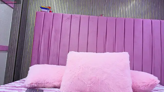 Sofia Messy- online show from 07-17-26, 04:08