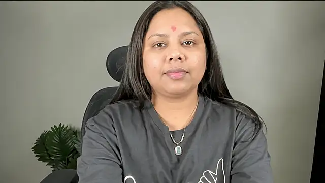 Snapshot of mohini_live chatting on 07-17-26, 07:37 mohini live online show from 07-17-26, 07:37