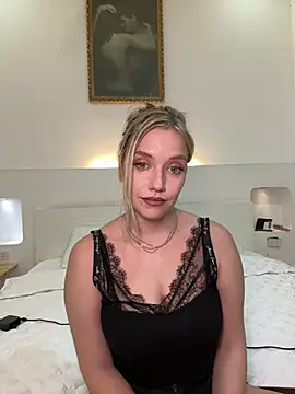 Snapshot of Eva_Lucifer chatting on 07-18-26, 01:59 Eva Lucifer online show from 07-18-26, 01:59