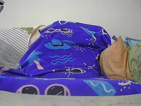 Snapshot of hakanbeyzade chatting on 01-26-25, 02:19 hakanbeyzade online show from 01-26-25, 02:19