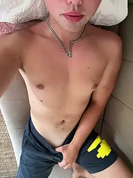 Snapshot of Lucas_Macdick chatting on 07-20-26, 06:17 Lucas Macdick online show from 07-20-26, 06:17