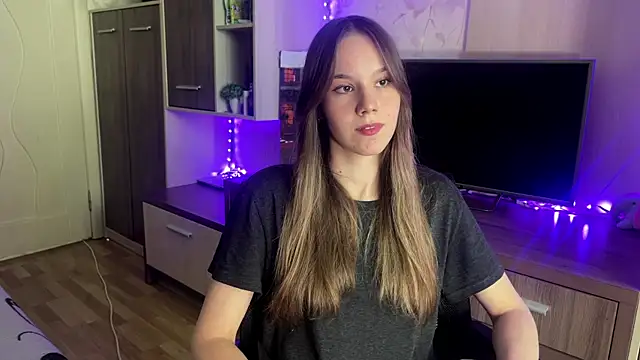 Snapshot of Rina_Right chatting on 07-22-26, 10:18 Rina Right online show from 07-22-26, 10:18