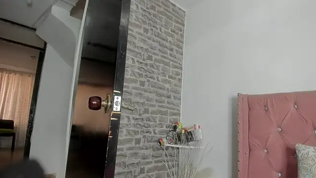Snapshot of Neu_juuken chatting on 07-21-26, 05:37 Neu juuken online show from 07-21-26, 05:37