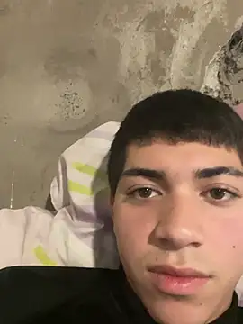 Snapshot of johnnisak chatting on 07-21-26, 12:46 johnnisak online show from 07-21-26, 12:46