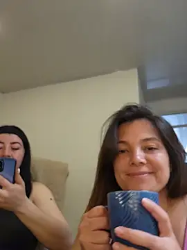 Snapshot of Soy_manuela chatting on 07-28-26, 03:21 Soy manuela online show from 07-28-26, 03:21