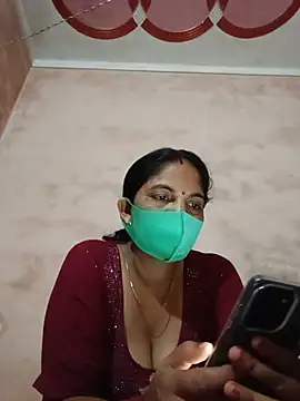 Snapshot of Priyanka_hot88 chatting on 07-24-26, 05:00 Priyanka hot88 online show from 07-24-26, 05:00