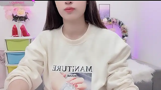 Katy Bae online show from 12-17-24, 09:39