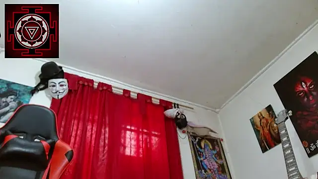 Amanda Valeska online show from 12-21-25, 04:58