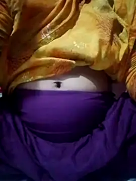 Snapshot of Bangla_girl chatting on 07-24-26, 05:33 Bangla girl online show from 07-24-26, 05:33