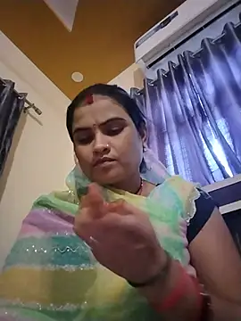 Snapshot of Srishty_2001 chatting on 07-25-26, 12:14 Srishty 2001 online show from 07-25-26, 12:14