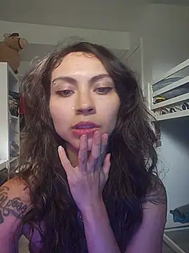 RebelRileyX online show from 07-28-26, 09:47