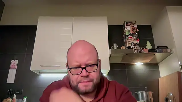 theitalianbear online show from 02-06-26, 06:44