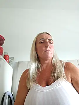 Snapshot of sexynicola chatting on 07-26-26, 06:37 sexynicola online show from 07-26-26, 06:37