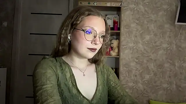 Snapshot of SeeBenberry chatting on 08-05-26, 03:15 SeeBenberry online show from 08-05-26, 03:15