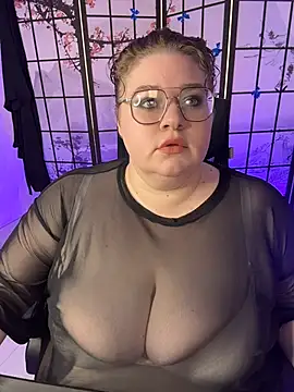 DriveThruChloe online show from 08-01-26, 01:21
