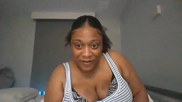 Snapshot of chelseabea chatting on 07-28-26, 08:01 chelseabea online show from 07-28-26, 08:01