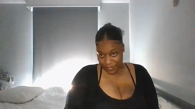 Snapshot of chelseabea chatting on 07-30-26, 08:02 chelseabea online show from 07-30-26, 08:02
