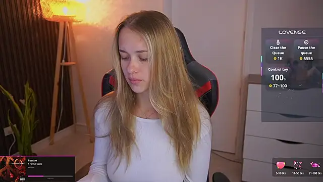 DanikaDillan online show from 03-23-26, 12:47