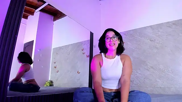 Snapshot of Liz_Gomez chatting on 08-02-26, 02:10 Liz Gomez online show from 08-02-26, 02:10