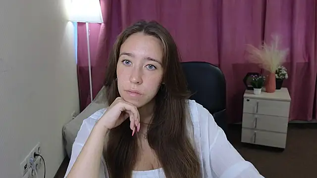 Snapshot of EdithBallesterous chatting on 08-02-26, 05:06 EdithBallesterous online show from 08-02-26, 05:06