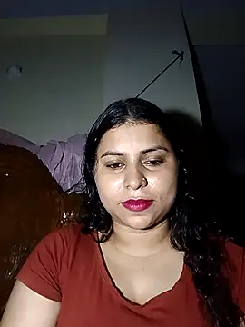 Snapshot of Subrina100 chatting on 08-03-26, 06:00 Subrina100 online show from 08-03-26, 06:00