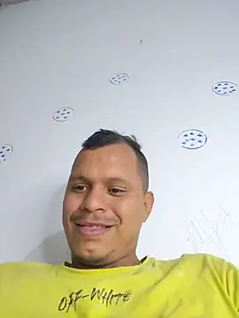 Snapshot of 24_MOSTRUOSO chatting on 08-03-26, 10:35 24 MOSTRUOSO online show from 08-03-26, 10:35